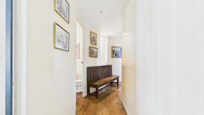 Appartement bourgeois - 142 m² - 5 pièces