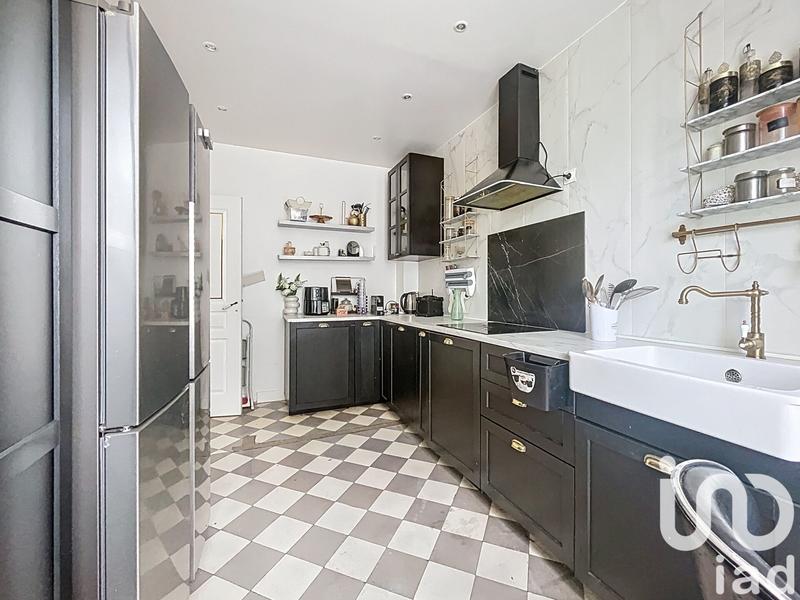 Maison - 90 m² - 5 pièces