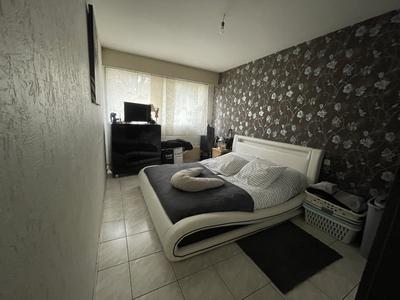 Appartement - 96 m² - 3 pièces