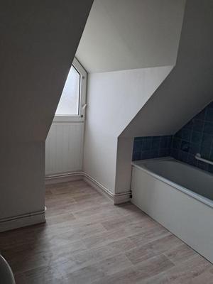 Appartement - 100 m² - 5 pièces