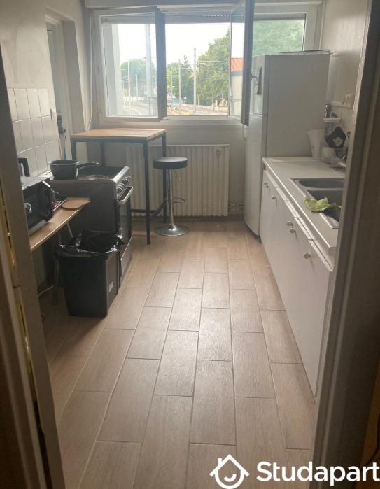 Chambre - 10 m² - 1 pièce