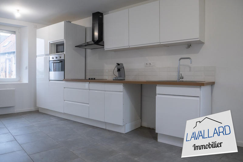 Maison traditionnelle - 95 m² - 5 pièces