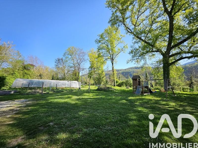 Maison - 198 m² - 6 pièces