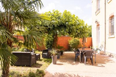 Maison - 227 m² - 10 pièces