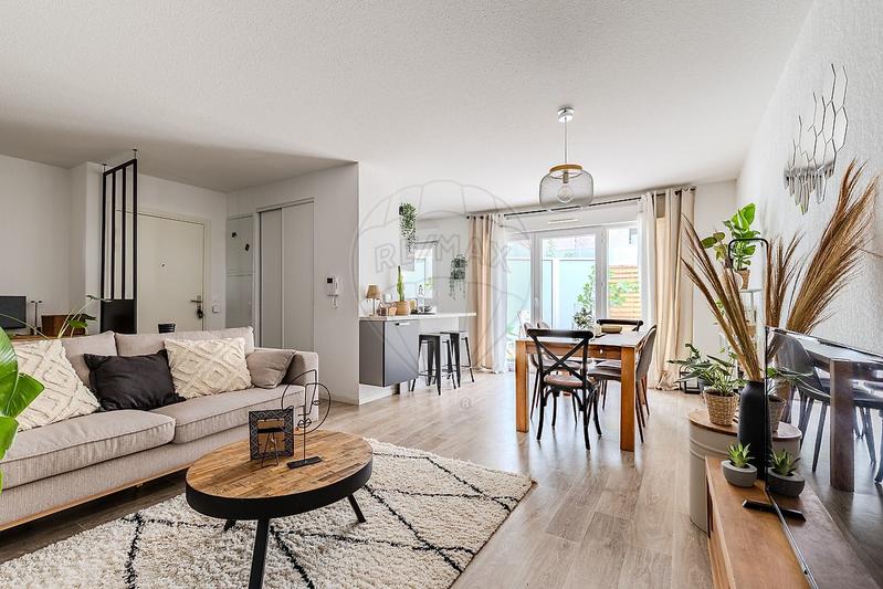 Appartement - 80 m² - 3 pièces