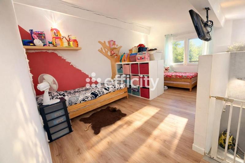 Maison - 90 m² - 3 pièces