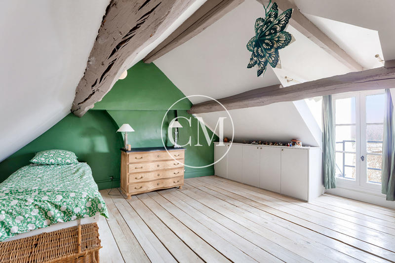 Maison - 320 m² - 9 pièces