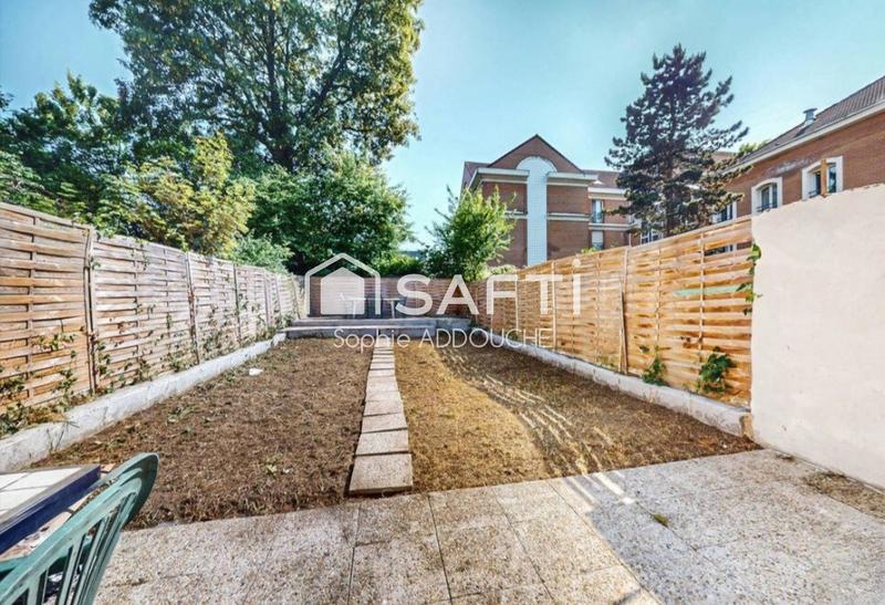 Maison - 96 m² - 5 pièces