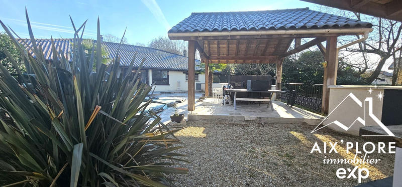 Maison - 203 m² - 4 pièces