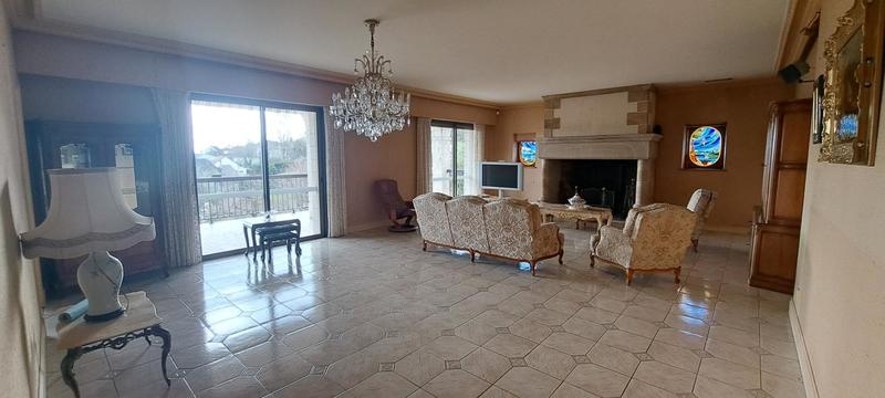 Maison - 290 m² - 7 pièces