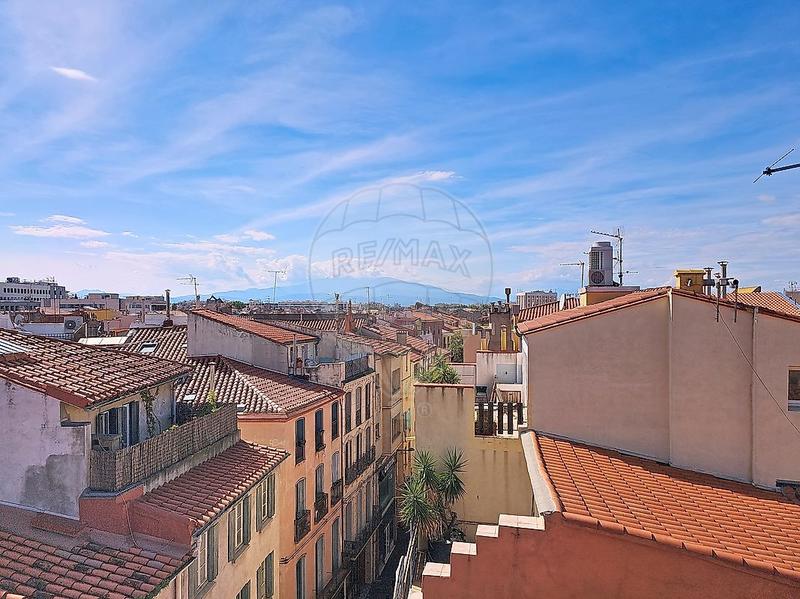 Immeuble - 243 m² - 8 pièces