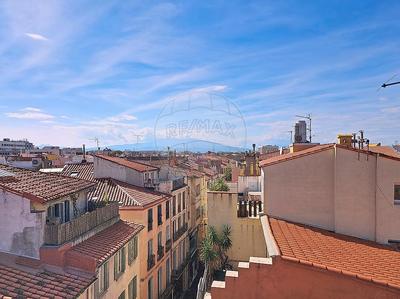 Immeuble - 243 m² - 8 pièces