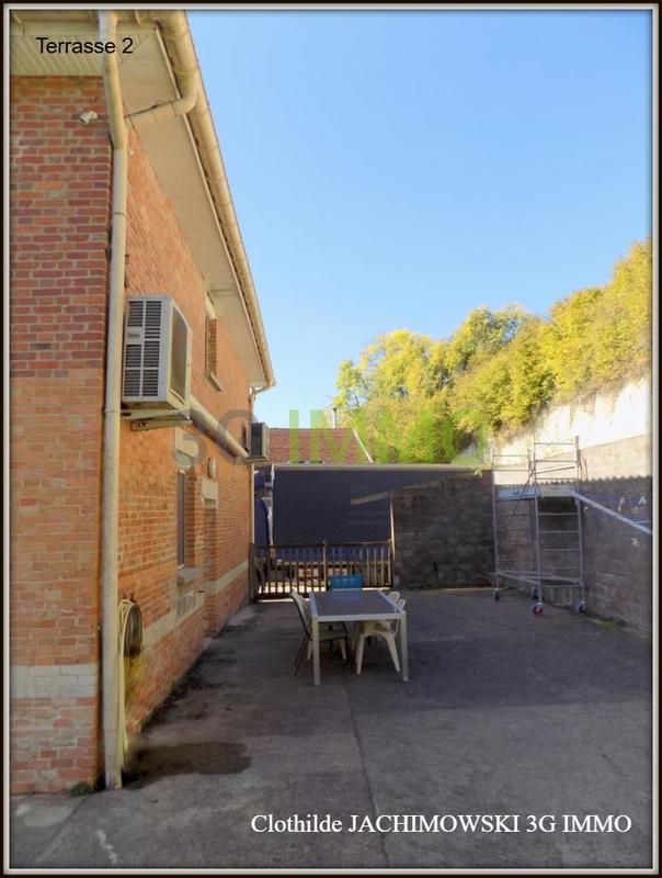 Maison - 212 m² - 10 pièces