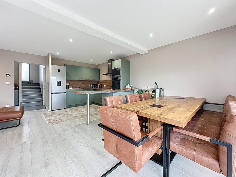 Maison - 95 m² - 5 pièces