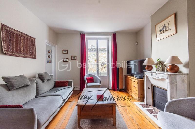 Demeure - 170 m² - 7 pièces