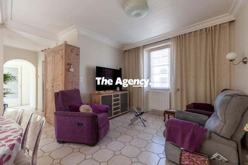 Maison traditionnelle - 87 m² - 4 pièces