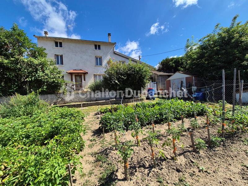 Maison - 90 m² - 4 pièces