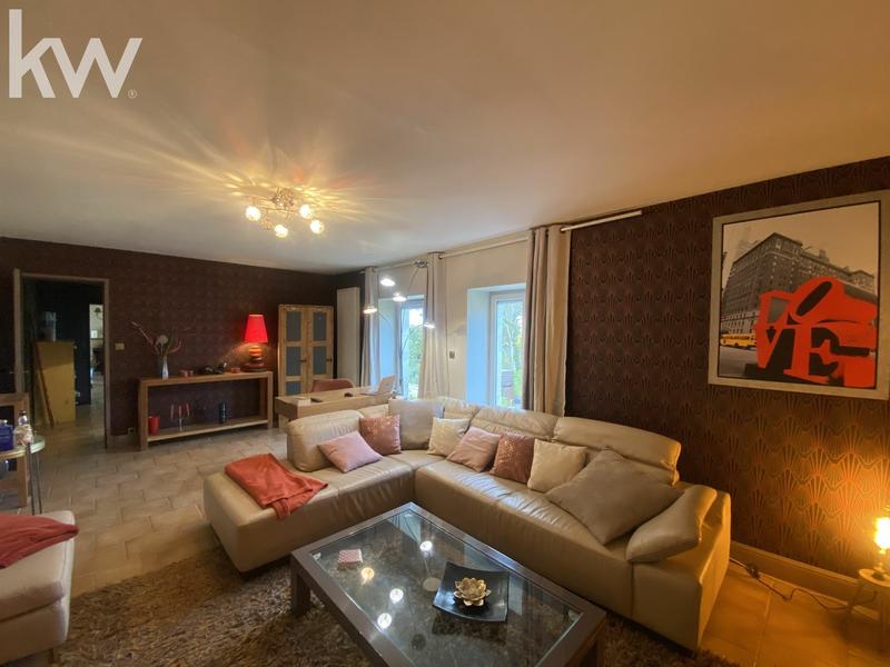 Maison - 224 m² - 6 pièces