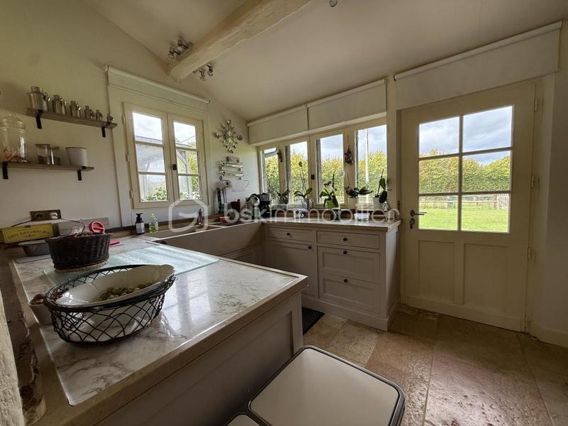 Propriété - 176 m² - 6 pièces