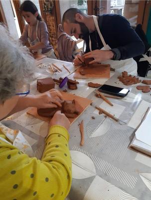 Atelier de modelage d'argile pour enfants vacances d'hiver : les animaux fantastiques