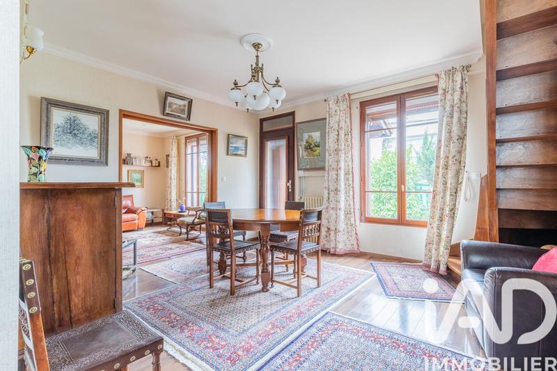 Maison - 90 m² - 6 pièces