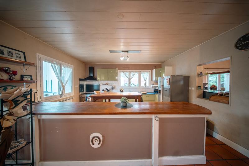 Maison - 358 m² - 10 pièces