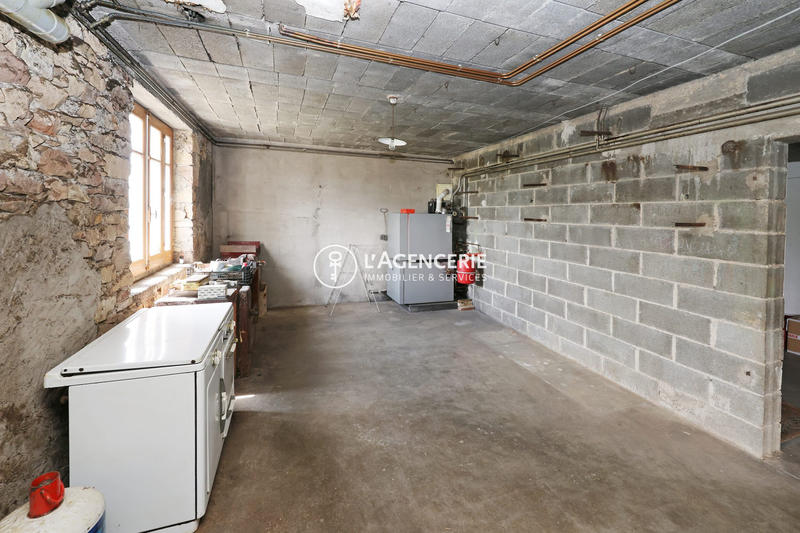 Maison traditionnelle - 104 m² - 4 pièces