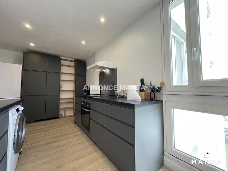 Chambre - 10 m² - 4 pièces