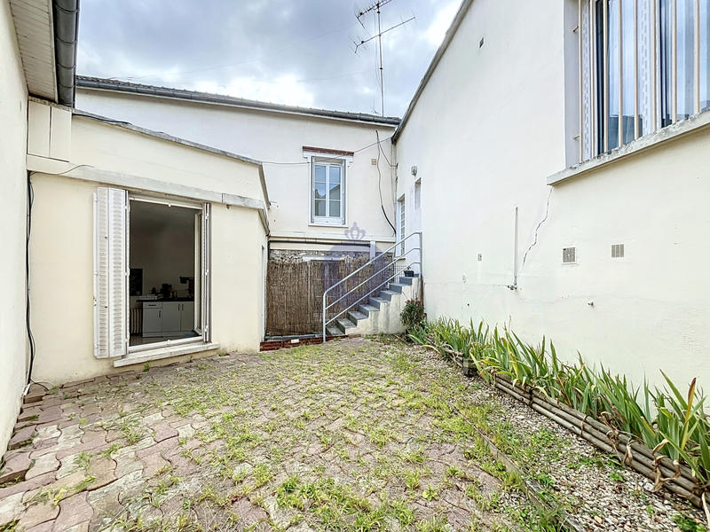 Maison - 140 m² - 7 pièces