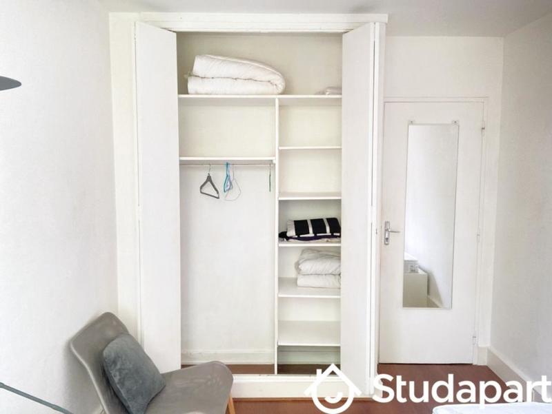 Chambre - 11 m² - 1 pièce