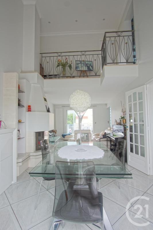 Pavillon - 137 m² - 7 pièces