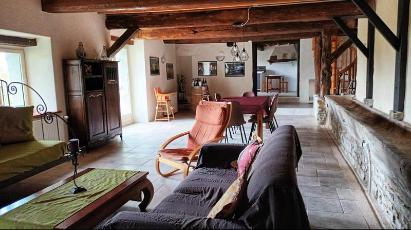 Maison - 320 m² - 9 pièces