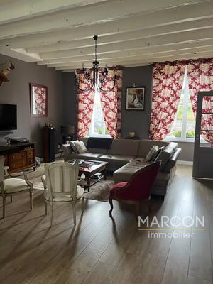 Maison - 250 m² - 3 pièces