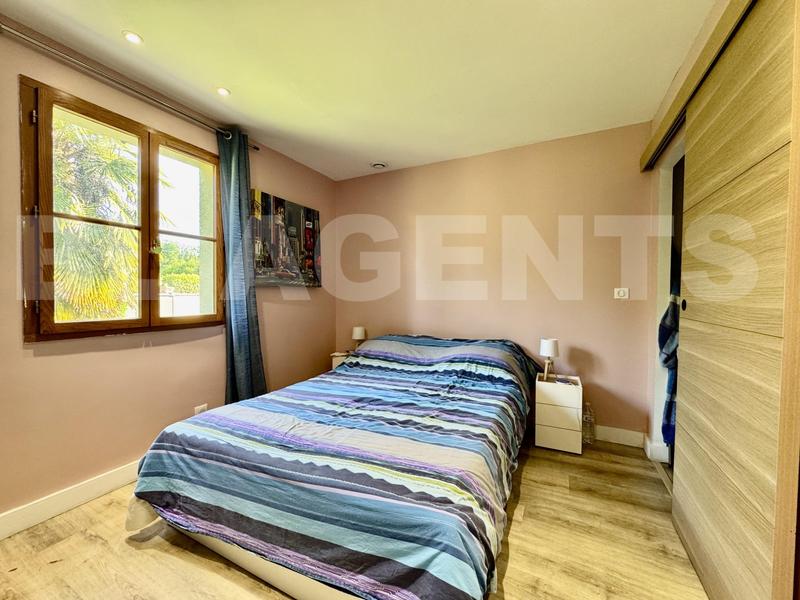 Maison - 157 m² - 7 pièces