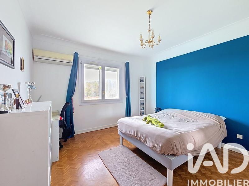 Maison - 330 m² - 13 pièces