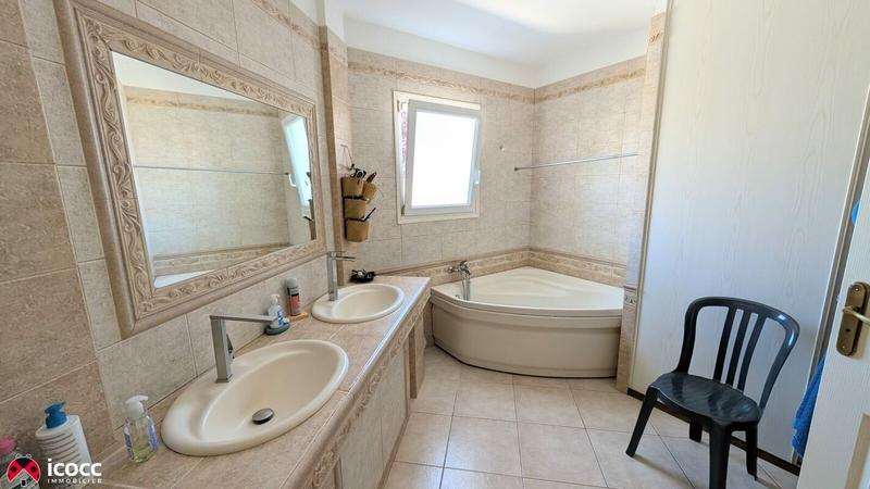 Maison - 150 m² - 8 pièces