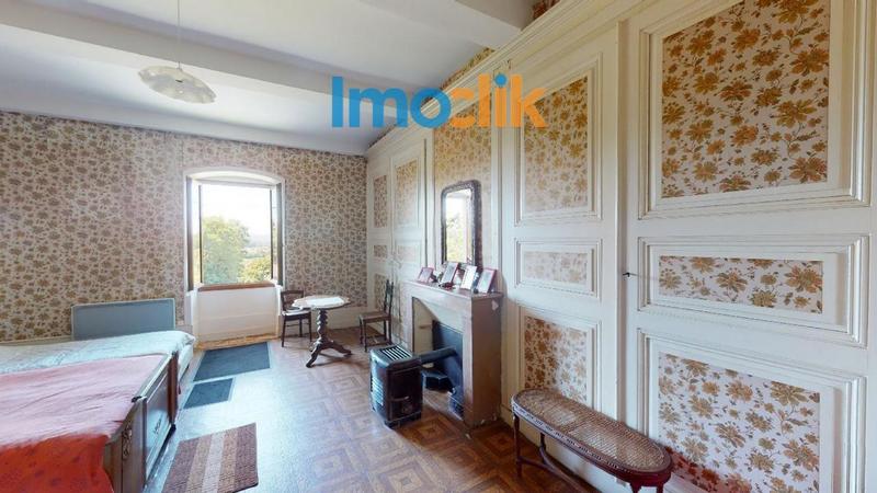 Propriété - 338 m² - 10 pièces