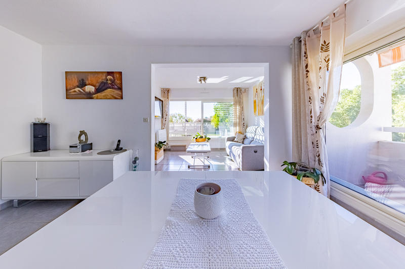 Appartement - 95 m² - 5 pièces