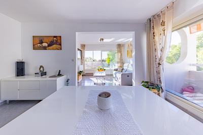 Appartement - 95 m² - 5 pièces