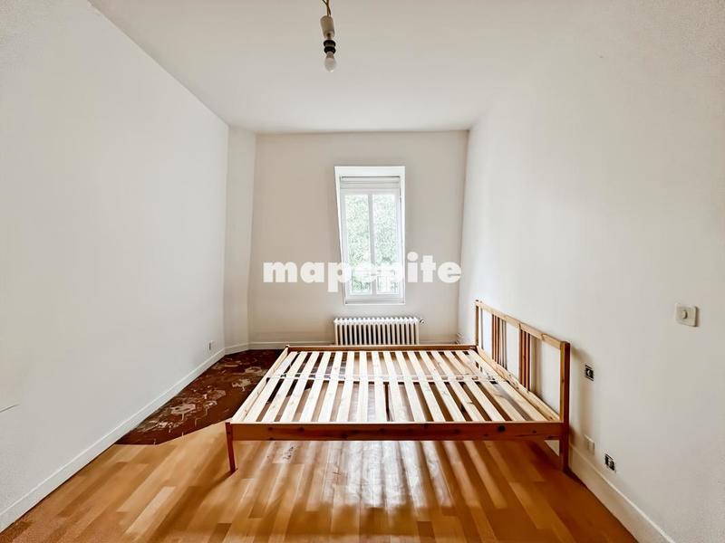 Maison - 410 m² - 13 pièces