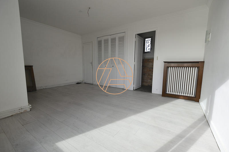 Appartement - 150 m² - 6 pièces