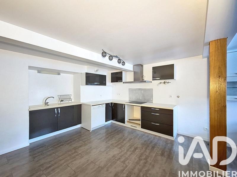 Maison de village - 216 m² - 8 pièces