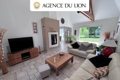 Maison - 182 m² - 6 pièces