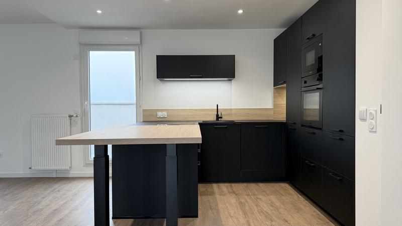 Appartement - 98 m² - 4 pièces