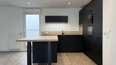 Appartement - 98 m² - 4 pièces