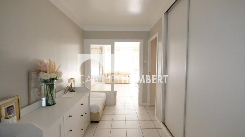 Appartement - 98 m² - 4 pièces