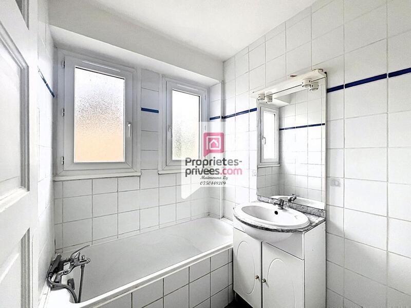 Maison - 200 m² - 13 pièces