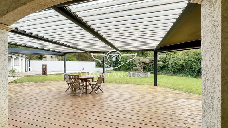 Maison - 140 m² - 6 pièces