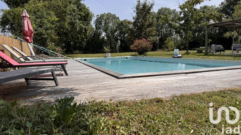 Maison - 590 m² - 20 pièces