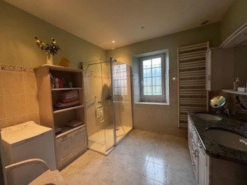 Maison - 317 m² - 10 pièces